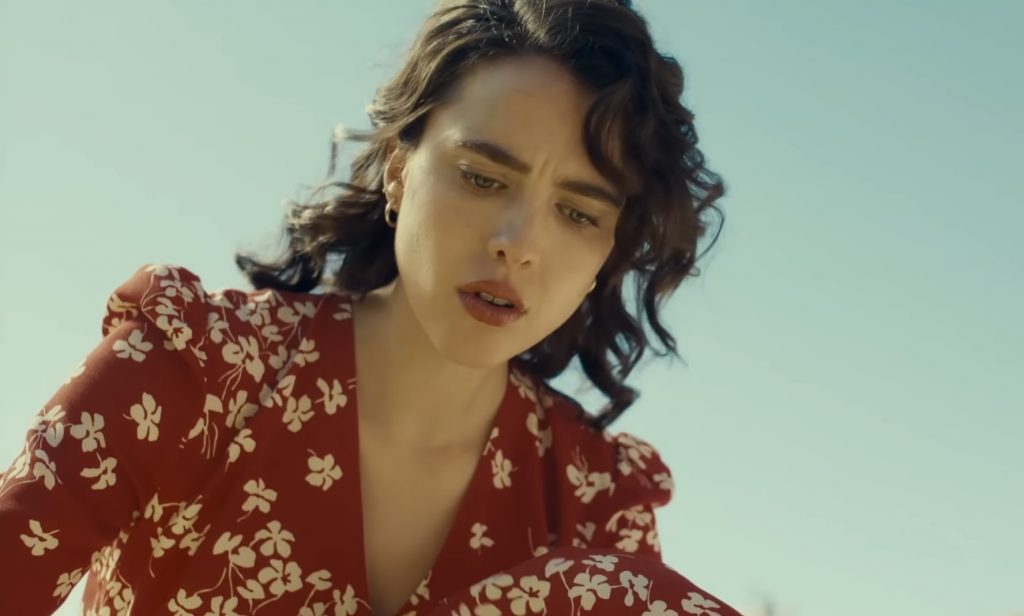 30 жастан асқандар үшін кеуделер Әдемі ресейлік брюнеткамен порно